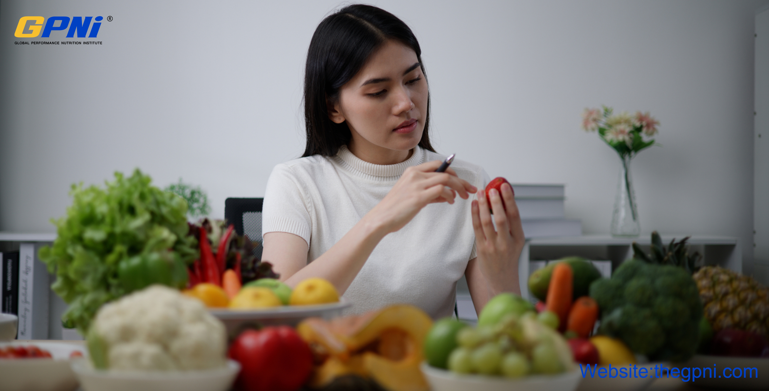 Sports Nutritionist vs Nutritionist | What Does a Sports Nutritionist Actually Do?